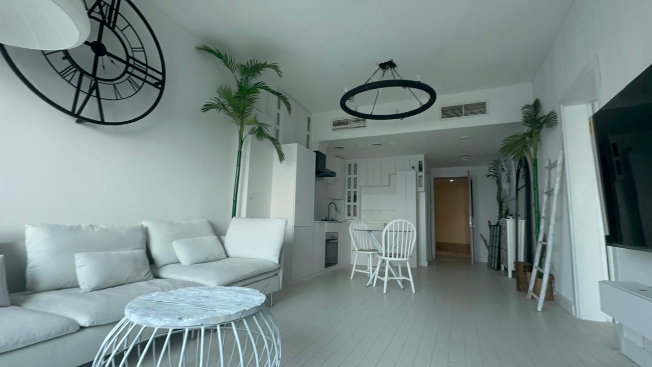 Bright High-Floor 1BR. Open City Outlook, IMPZ
