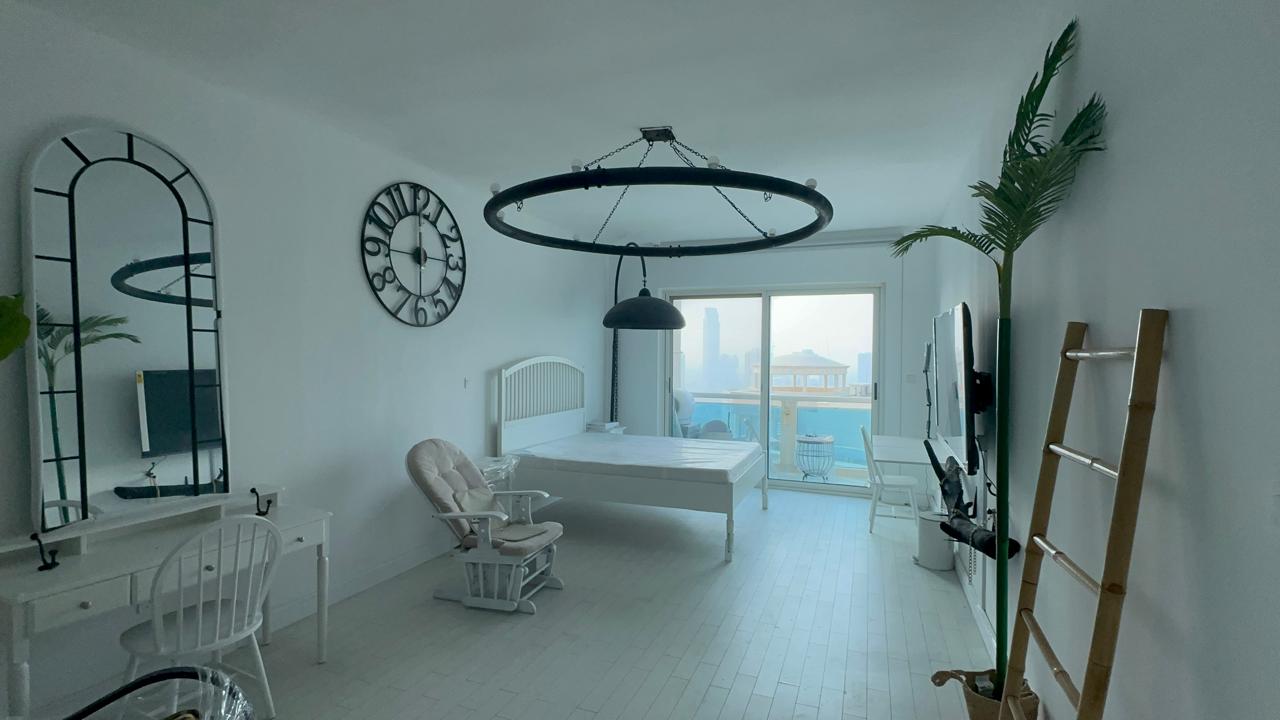 Bright High-Floor 1BR. Open City Outlook, IMPZ