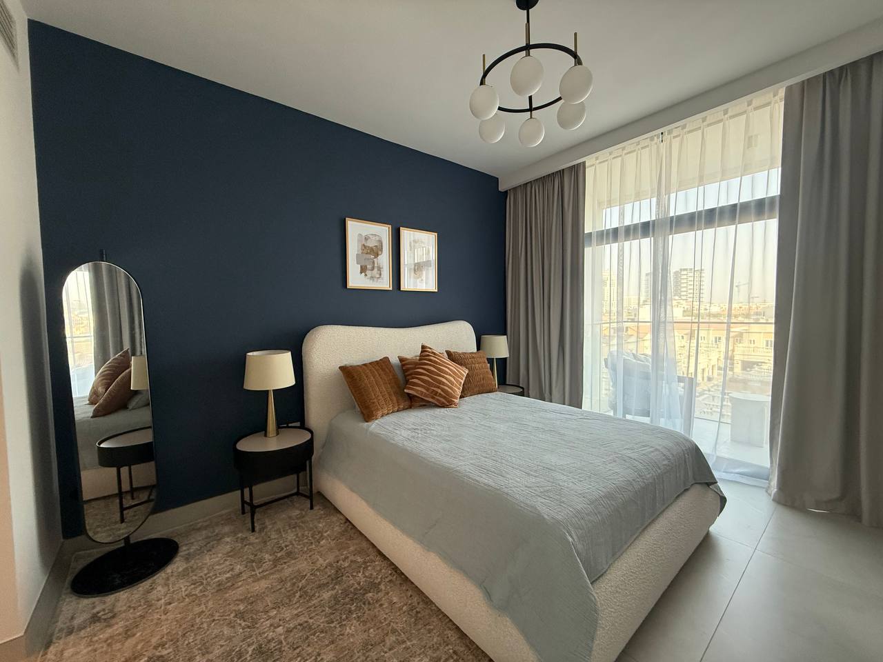 Stunning fully furnished 1BR apartment